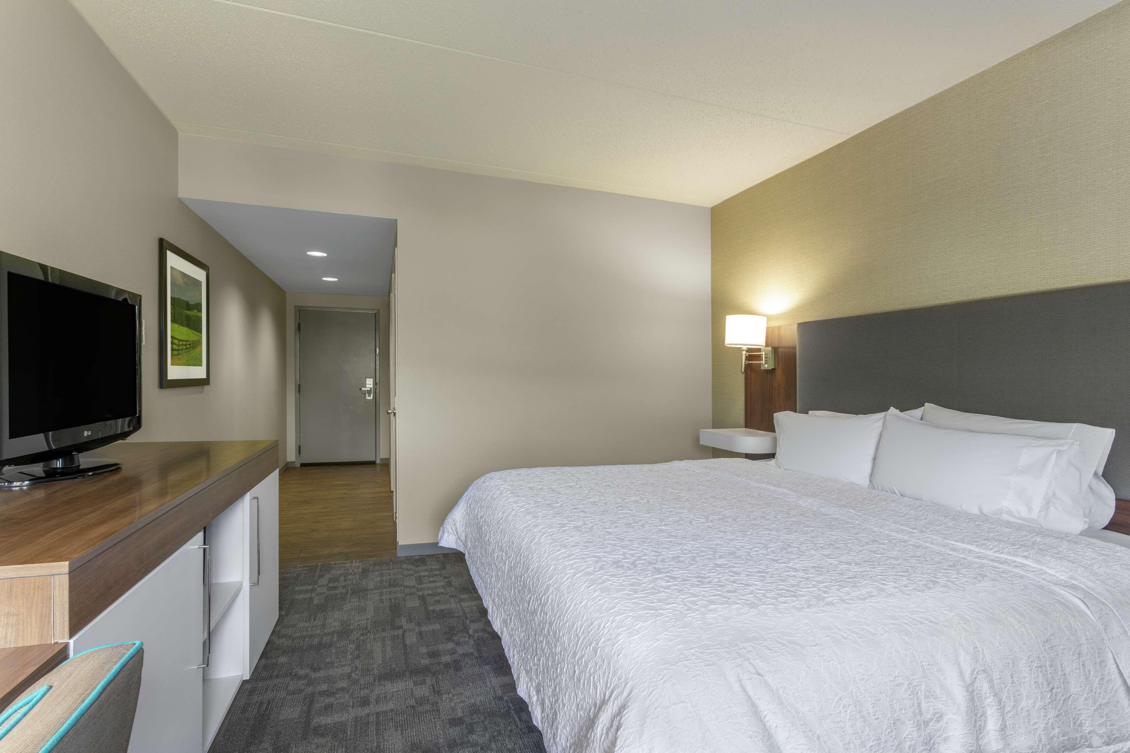 Hampton Inn Bedford Exterior foto