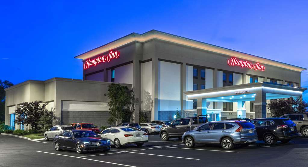 Hampton Inn Bedford Exterior foto